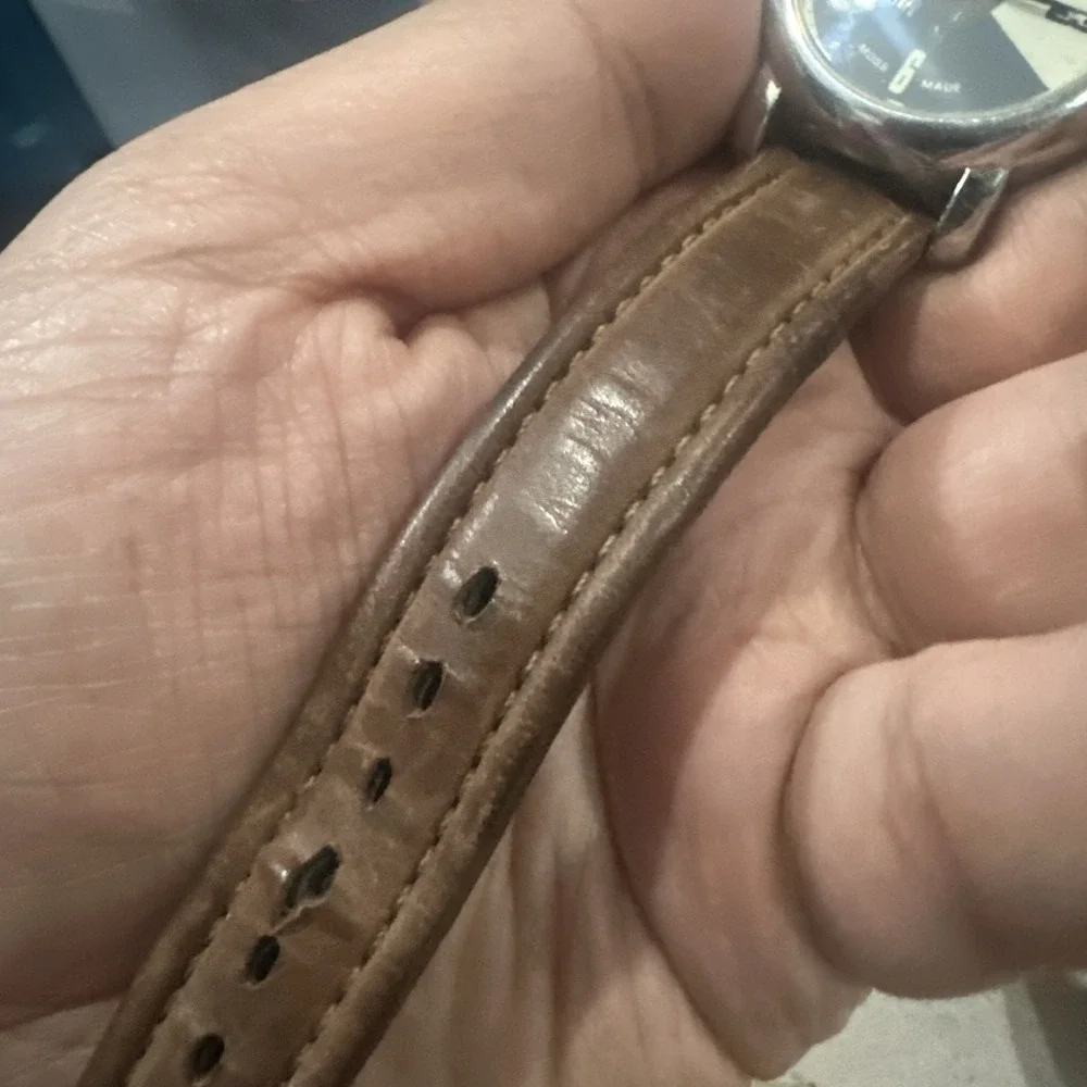 Working Mossimo U-023 Hubble Quartz Vintage Men's Watch Moss Made 34mm Rare